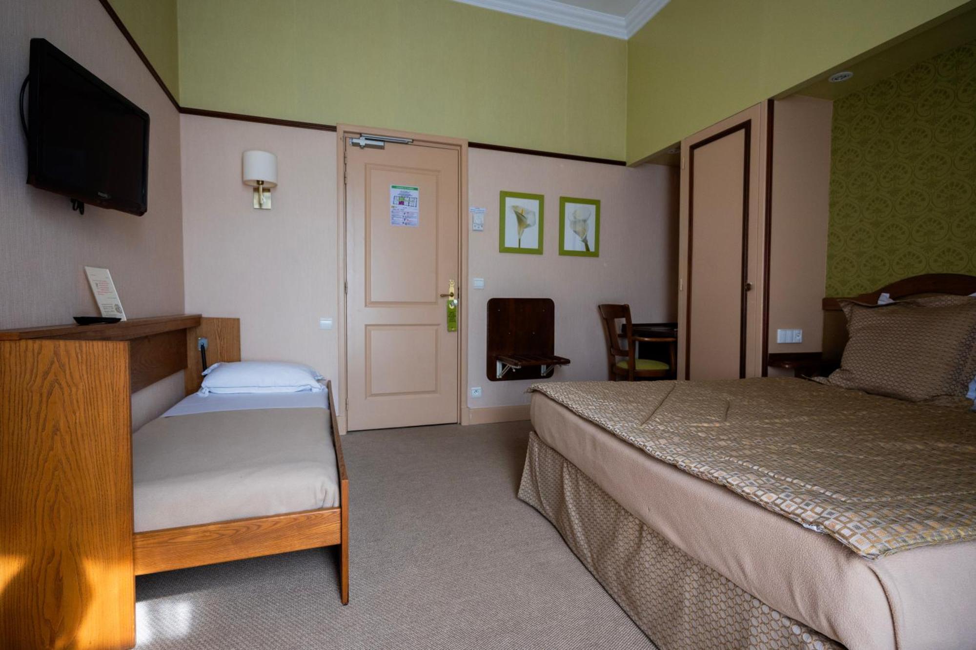 Cit'Hotel Sphinx - Hotel Montélimar Buitenkant foto
