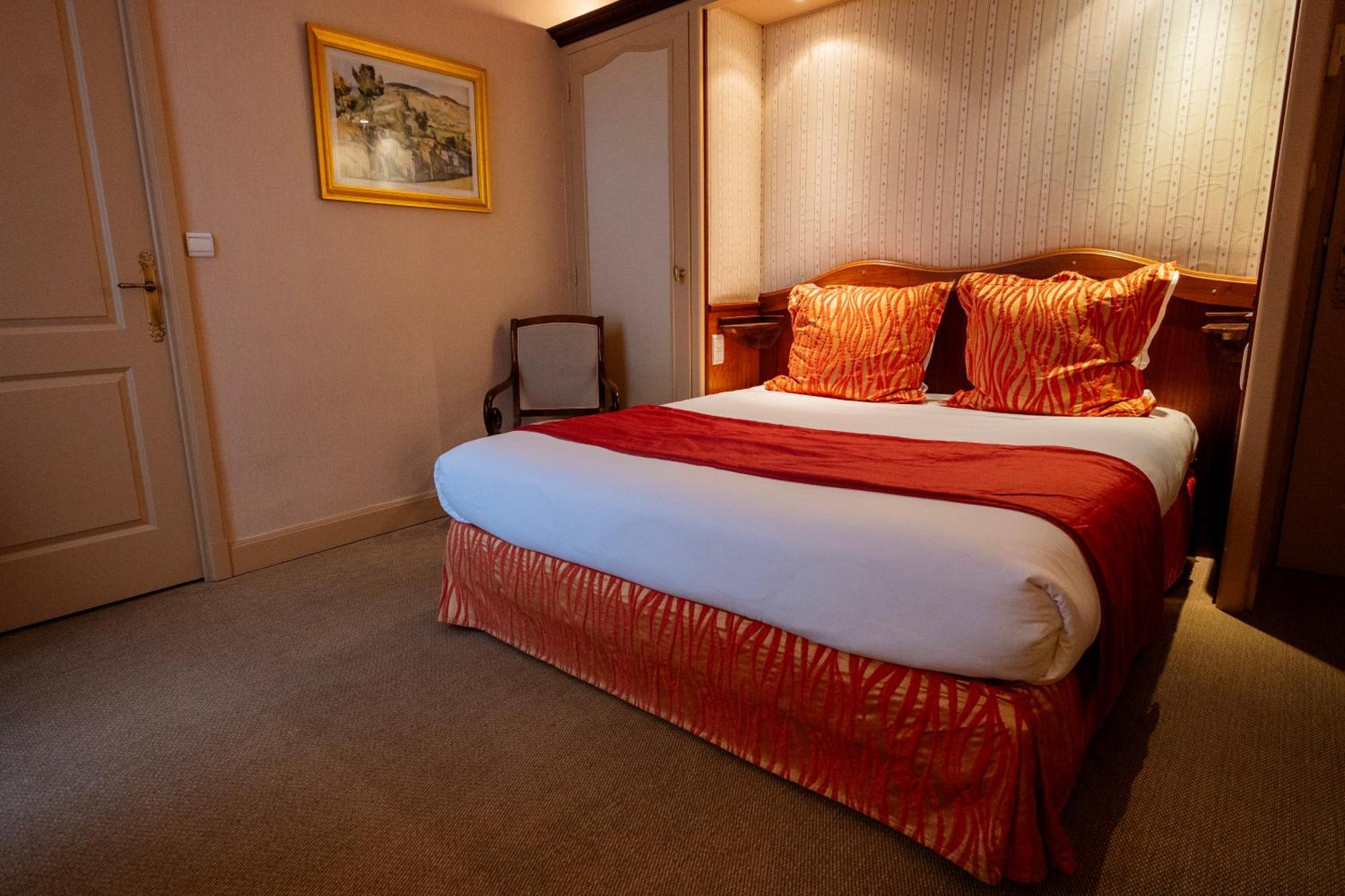 Cit'Hotel Sphinx - Hotel Montélimar Buitenkant foto