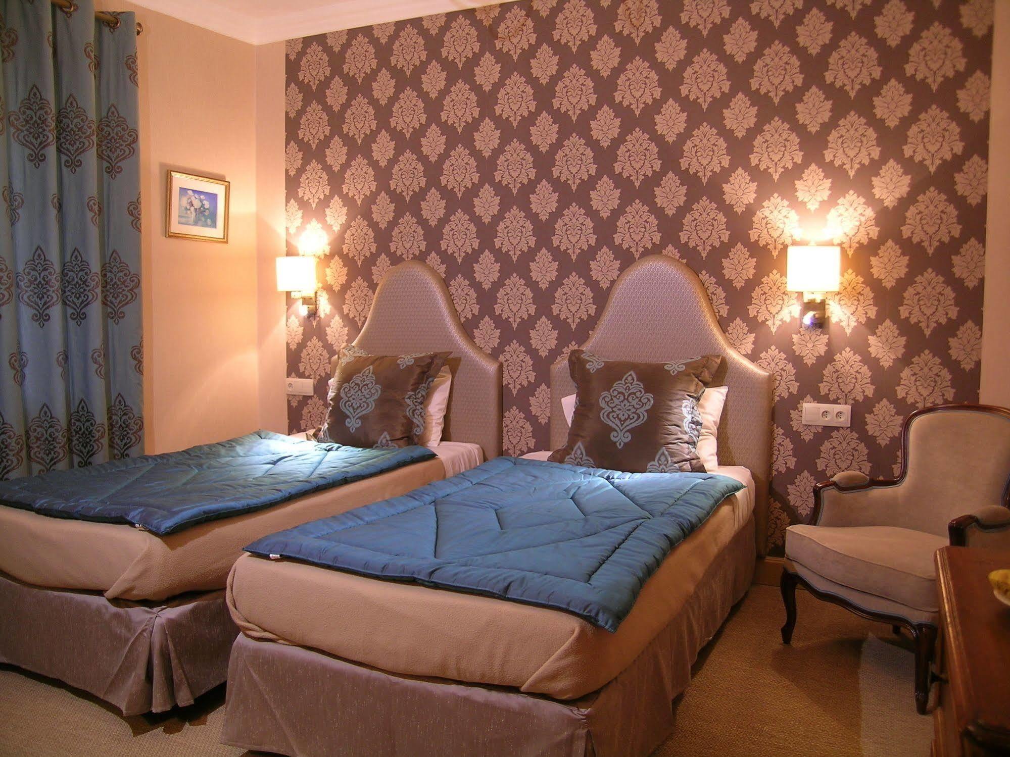 Cit'Hotel Sphinx - Hotel Montélimar Buitenkant foto